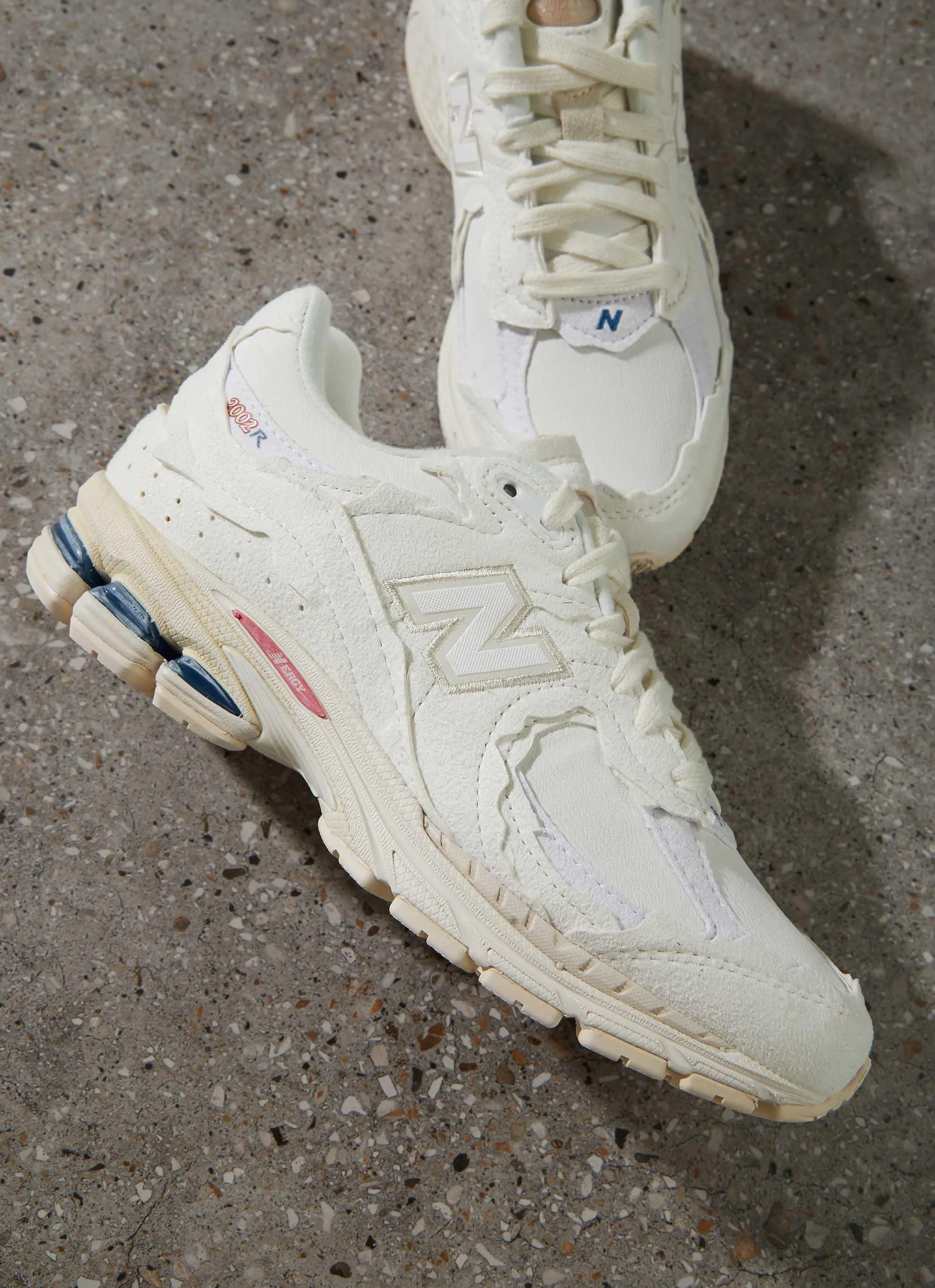 2002R Sneaker - White