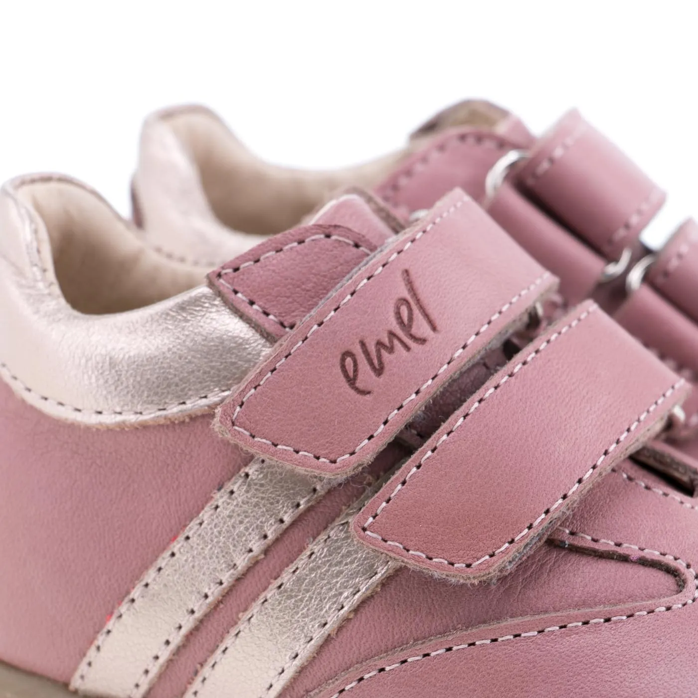 (2045D-1) Emel first shoes