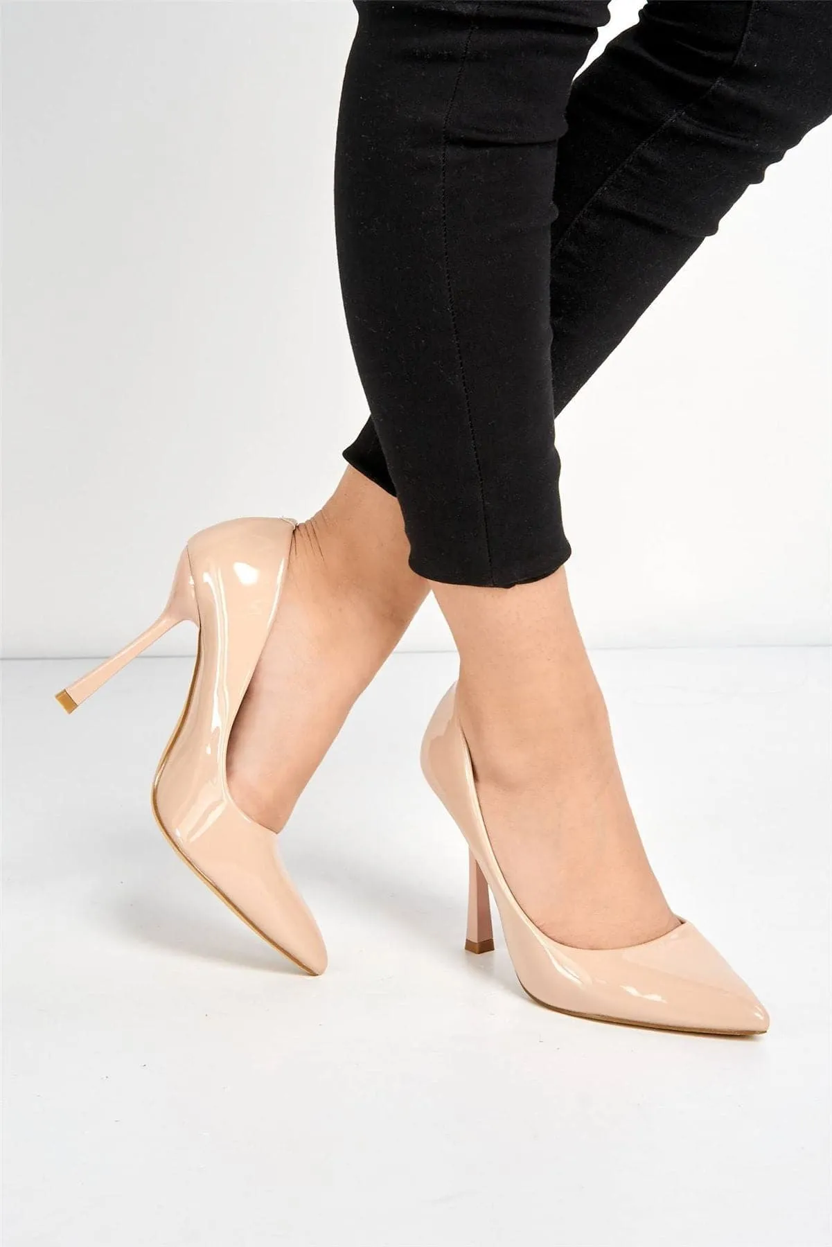 Gina Spool Heel Court Shoes in Nude Patent