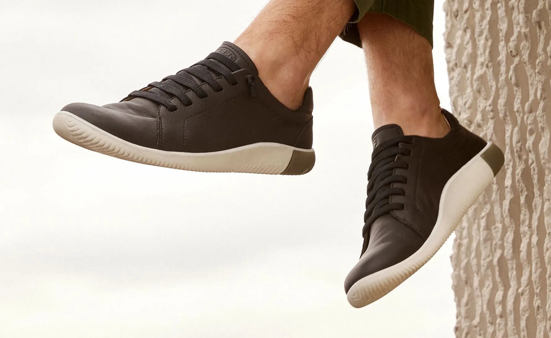 Men's KNX Leather Sneaker  |  Black/Star White