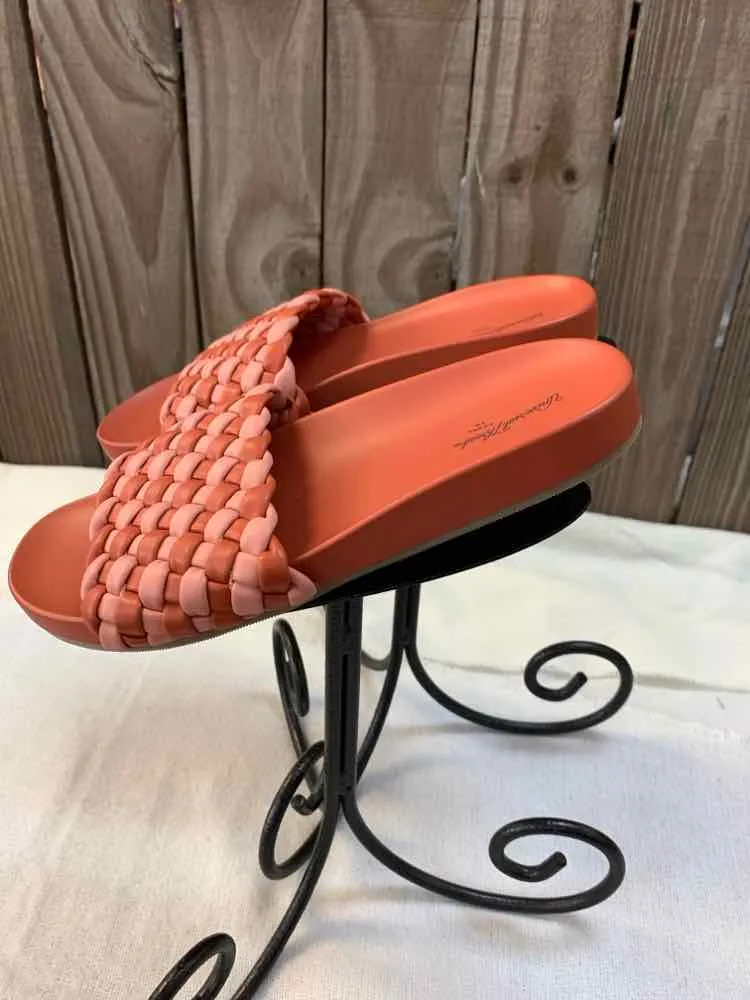 NWT UNIVERSAL THREADS SHOES 6 PUMPKIN SLIDE ON